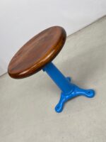 Vintage Singer Adjustable Industrial Stool - Image 6